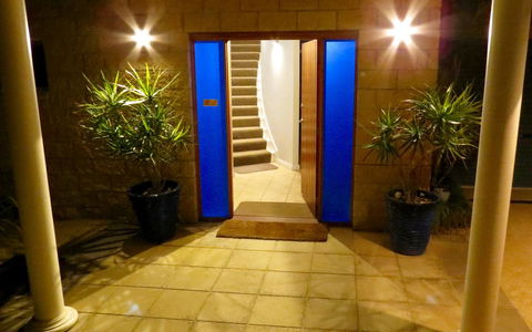 The Wave Oasis SC B&B - Kingaroy Accommodation 0