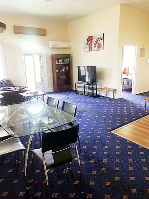 The Wharf Hotel - Kingaroy Accommodation 3