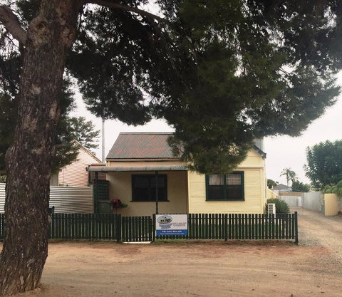 Thornton House - Kingaroy Accommodation 2