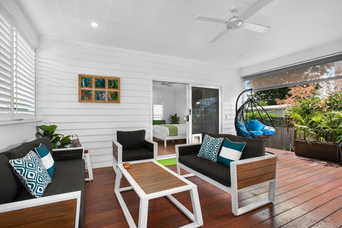 Three-Bed Family Entertainer Near Beach And Cafes - Kingaroy Accommodation 1