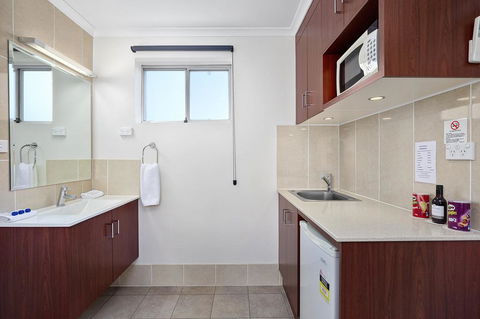 Thunderbird Motel Yass - Kingaroy Accommodation 3