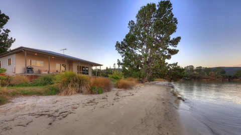 Tides Reach - Kingaroy Accommodation 1