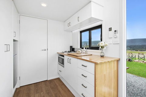 TINY HOME......BIG Views - Kingaroy Accommodation 3