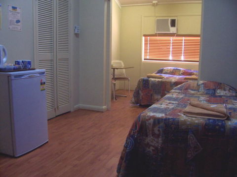 Todd Tavern - Kingaroy Accommodation 3