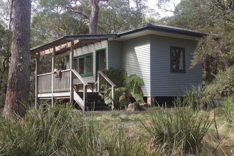 Toms Cabin - Kingaroy Accommodation 0