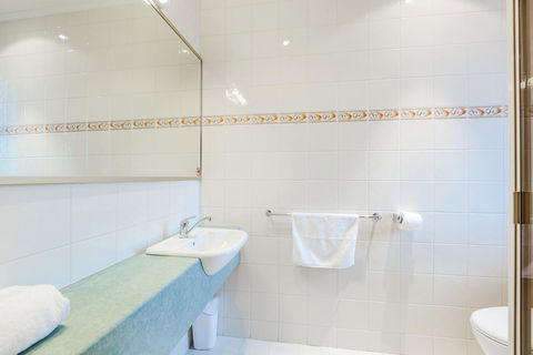 Tonsley Hotel - Kingaroy Accommodation 2