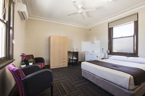 Toongabbie Hotel - Kingaroy Accommodation 2