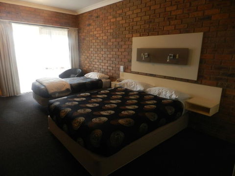 Travellers Rest Motor Inn Swan Hill - Kingaroy Accommodation 3