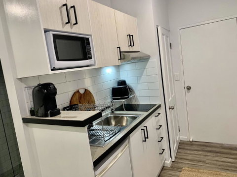 Tropic Retreat - Kingaroy Accommodation 1