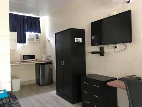 Tropical City Motor Inn - Kingaroy Accommodation 1