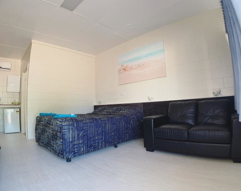 Tropical City Motor Inn - Kingaroy Accommodation 2