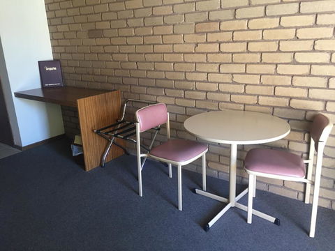 Tudor House Motel - Kingaroy Accommodation 2