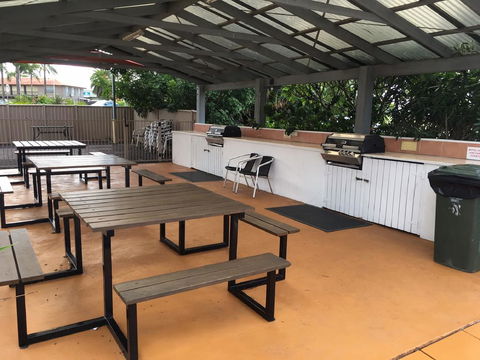 Tuncurry Beach Motel - Kingaroy Accommodation 1