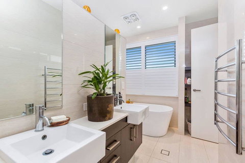 Ulladulla Family Retreat - Kingaroy Accommodation 2