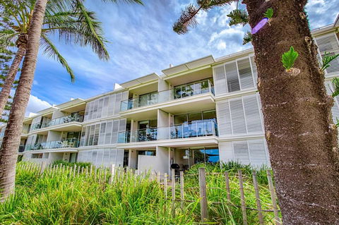 Unit 206 Plantation, Rainbow Beach, Incredible Views, Top Floor, Ocean Facing - Kingaroy Accommodation 1