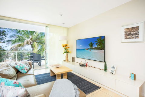 Unit 207 Plantation - Rainbow Beach, Ocean Facing - Plantation Resort Unit, Incredible Views, Top Floor - Kingaroy Accommodation 3