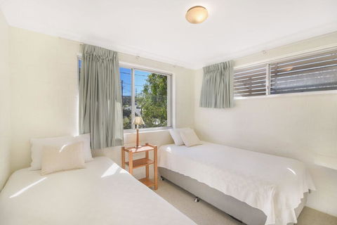 Unit 3 At 4 Pelican Street, Peregian Beach, Noosa Shire - Kingaroy Accommodation 2