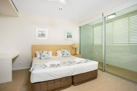 Unit 3 Plantation - Rainbow Beach, Air Conditioned, Pool And Outdoor Spa, Plantation Resort - Kingaroy Accommodation 3