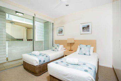 Unit 3 Plantation - Rainbow Beach, Air Conditioned, Pool And Outdoor Spa, Plantation Resort - Kingaroy Accommodation 2