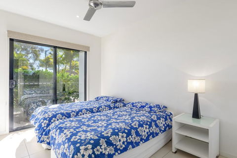 Unit 5 Rainbow Surf - Modern, Double Storey Townhouse With Large Shared Pool, Close To Beach And Shop - Kingaroy Accommodation 3
