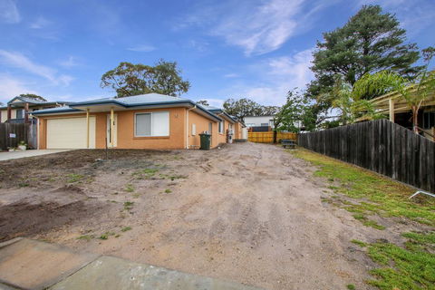 V & V Family Dream Away - Kingaroy Accommodation 1