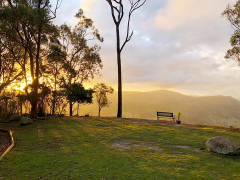 Valley View Luxury Retreat - Kingaroy Accommodation 1