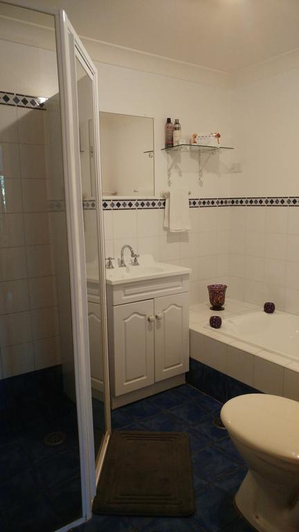 Ven & Marks Place - Kingaroy Accommodation 3