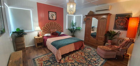 Victoria House - Kingaroy Accommodation 0