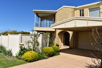 Book Inverloch Accommodation Vacations Kingaroy Accommodation Kingaroy Accommodation