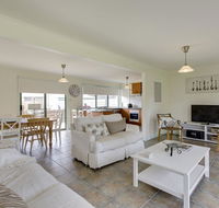 Villa de mer at Phillip Island - Kingaroy Accommodation