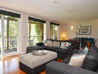 Book Pokolbin Accommodation Vacations Kingaroy Accommodation Kingaroy Accommodation