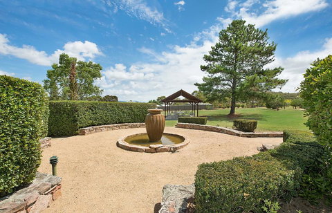 Vineyard Cottages - Kingaroy Accommodation 1