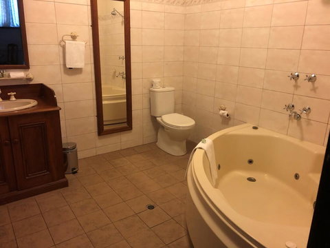 Vue Grand Hotel - Kingaroy Accommodation 1