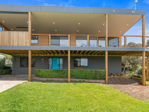 Waikiki Views - Kingaroy Accommodation 0