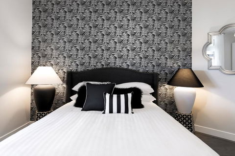 Walk Everywhere In The City From A Historic Home - Kingaroy Accommodation 0