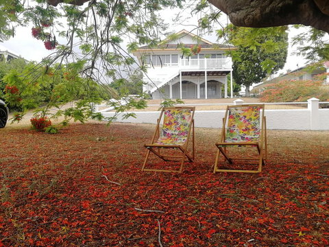 Walk To Beach Queenslander HOME In CBD Hervey Bay - Kingaroy Accommodation 1