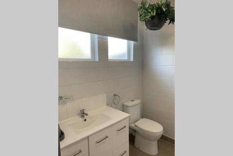 Walk To Lamberts Beach With Wi-fi And Netflix - Kingaroy Accommodation 3
