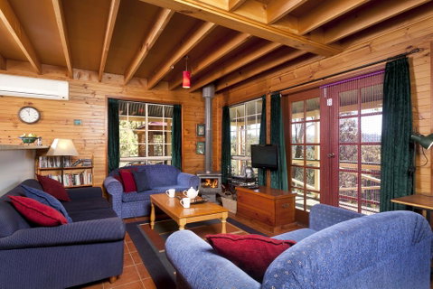 Wallaby Leap - Kingaroy Accommodation 0