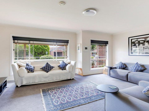 Walling-Clifton Gardens - Backing Onto Golf Course - Kingaroy Accommodation 0