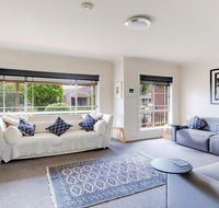 Walling-Clifton Gardens - backing onto golf course - Kingaroy Accommodation