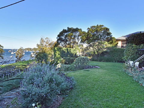Wangi Waterfront Delight Estate - Waterfront Reserve Home - Kingaroy Accommodation 3