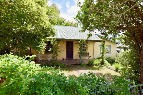 Waragil Cottage - Original Settler's Home - Kingaroy Accommodation 0