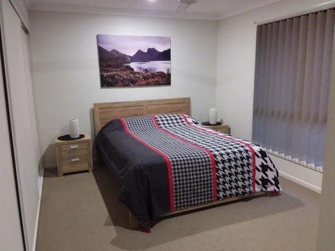 Waratah And Wattle Apartments - Kingaroy Accommodation 2