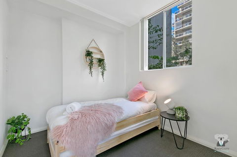 WARRICK FRAM 3 BEDS APT FREE PARKING WALK TO WESTFIELD CLOSE TO HOSPITAL NWF003 - Kingaroy Accommodation 1