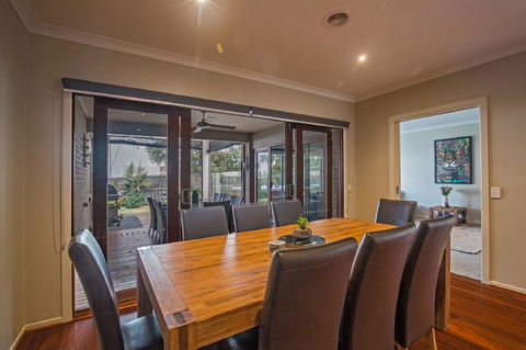 Nautical Rise Torquay - Kingaroy Accommodation 8