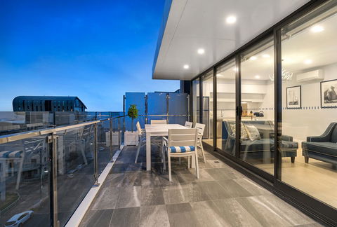 The Hamptons Apartments - Port Melbourne - Kingaroy Accommodation 12