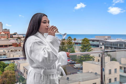 The Hamptons Apartments - Port Melbourne - Kingaroy Accommodation 24