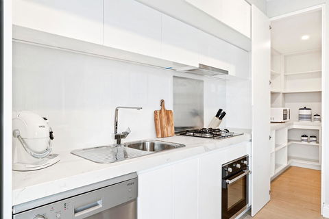 The Hamptons Apartments - Port Melbourne - Kingaroy Accommodation 34