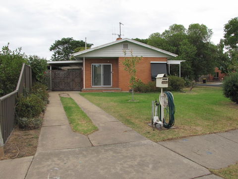 Clarke Street - Kingaroy Accommodation 16