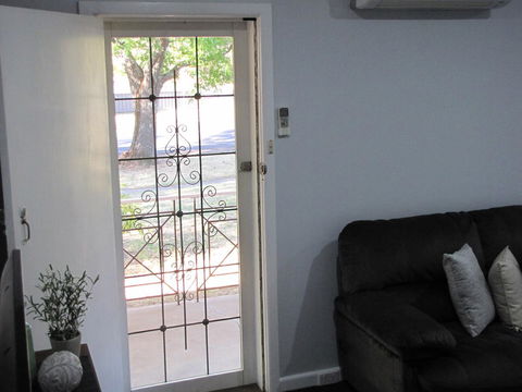 Clarke Street - Kingaroy Accommodation 6